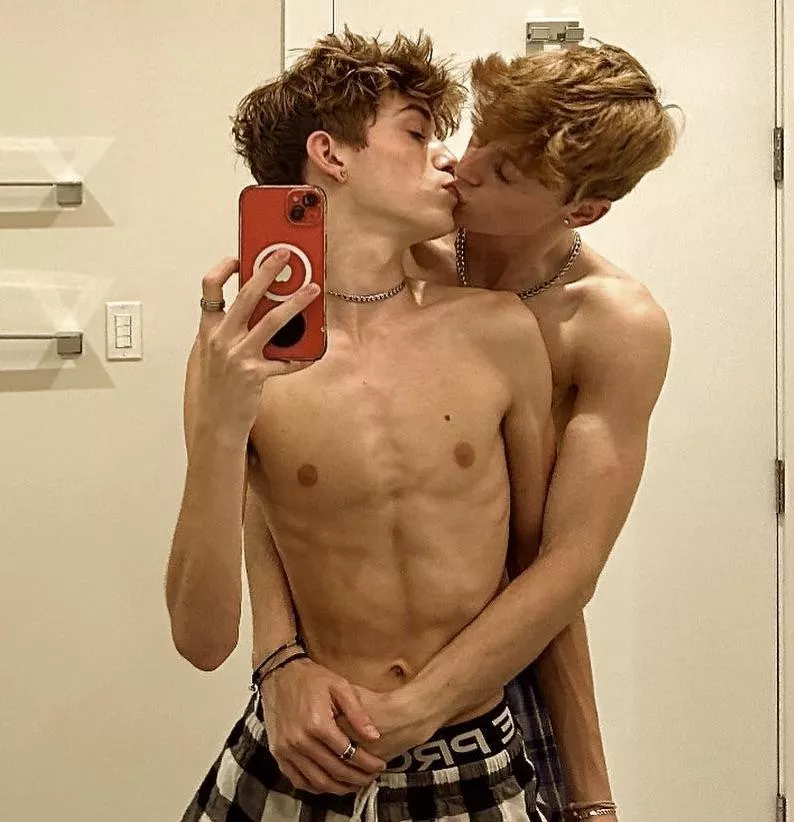 Let's make a selfie (1/3)