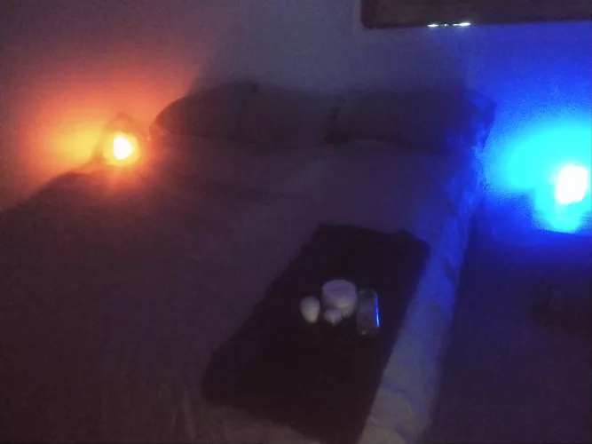 M4M. Hosting in Livonia. I am orally gifted and love giving free sensual massages especially to open-minded str8/new/first time/curious guys and particularly to those who workout or do heavy physical labor. Thank you to all the wonderful guys I have met!