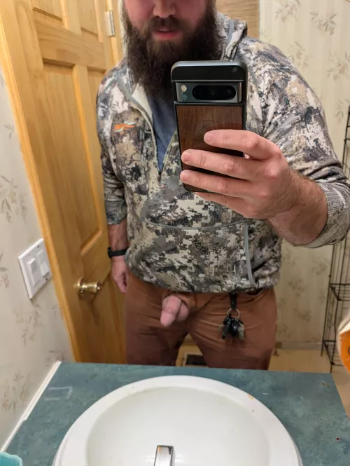 Mid day hunting break. I'm sure you're ok with it. 😉😈