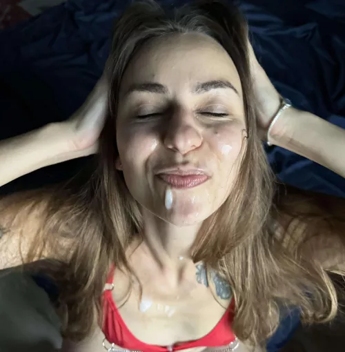 My daddy cum on my pretty face