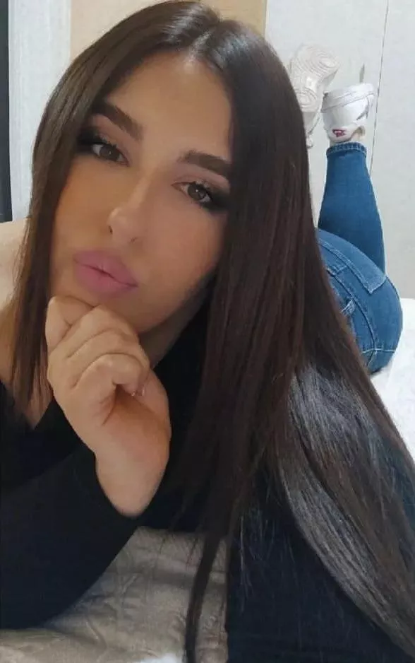  My new tinder profile pic.. would you swipe right ?