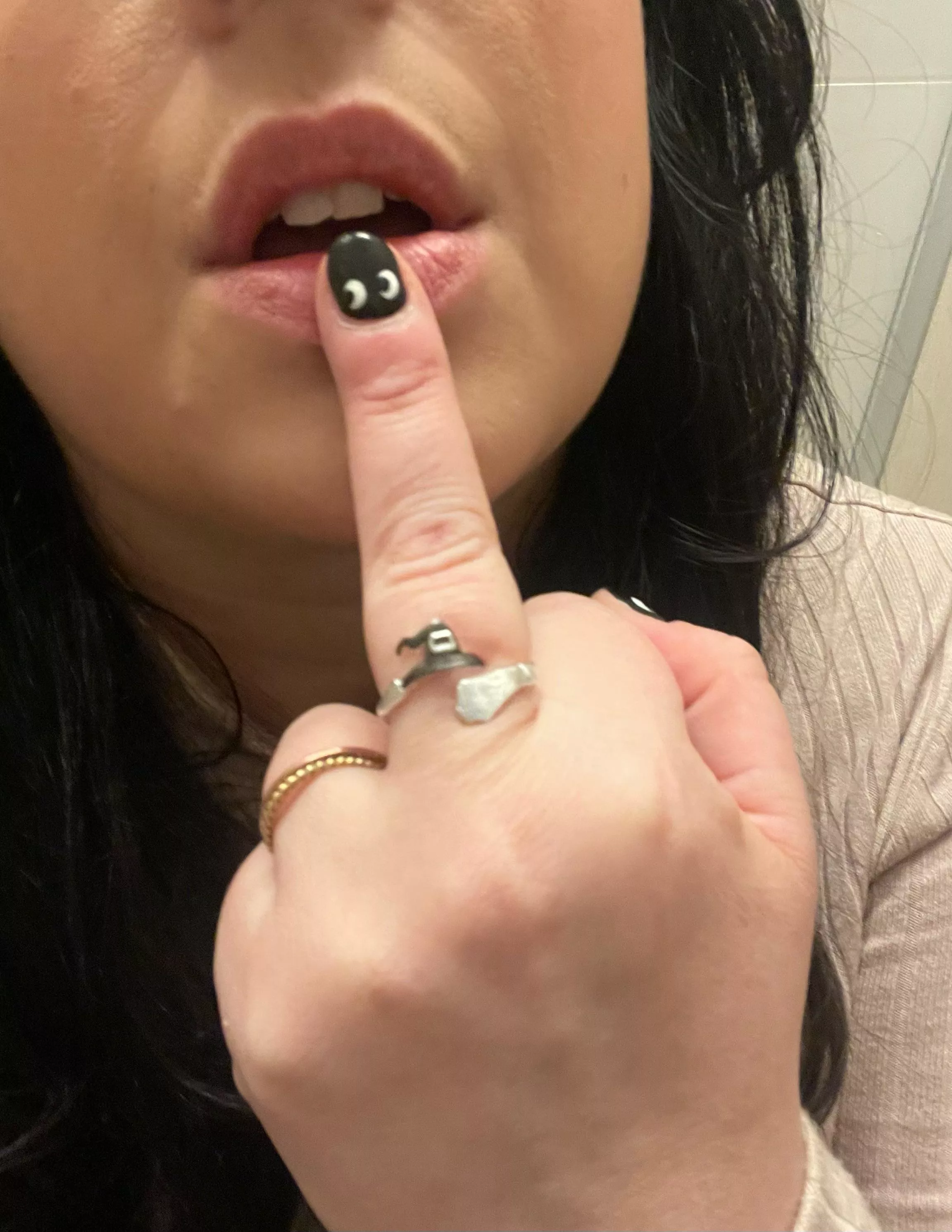 My perfect mouth and middle finger. Get triggered. Go send. [findom]