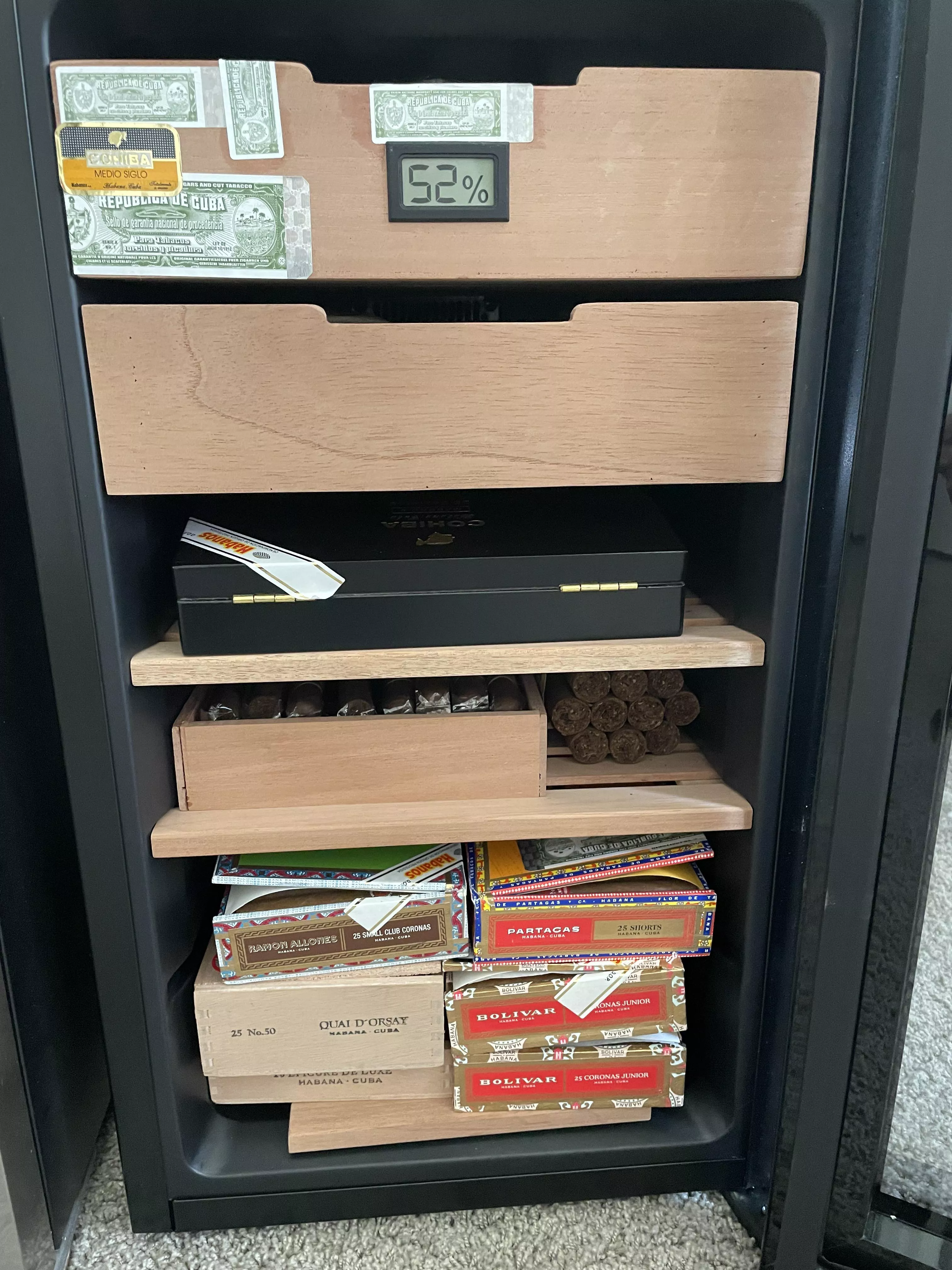 My top drawer was registering warmer and lower humidity than the rest of the NeedOne, the fan only blows when Cooling?