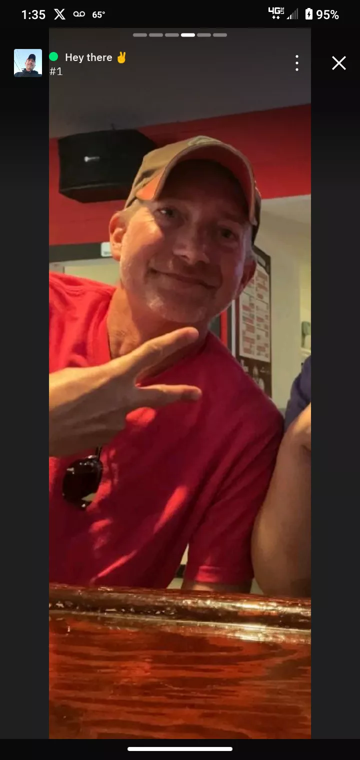 Need a guy to come play now in Villa Grove 49 m4m