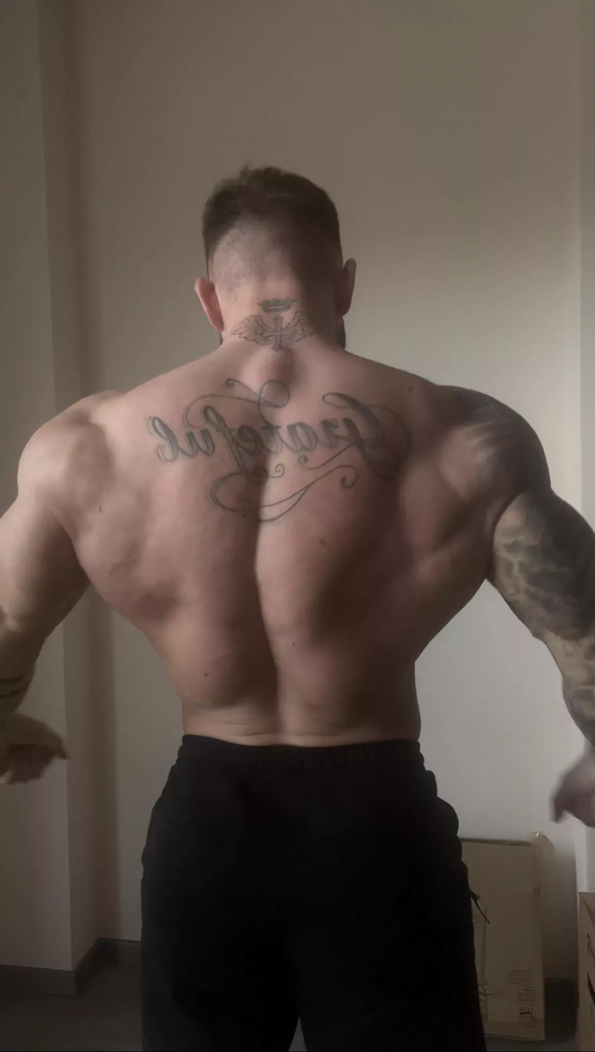 Need someone to treat me like a greek God.