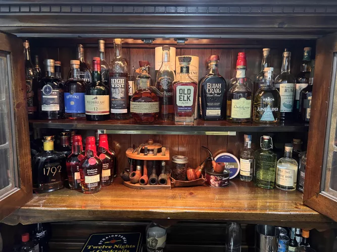 New to me bar and needed to find a space for both hobbies 