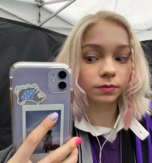 pls can someone help me with her ?