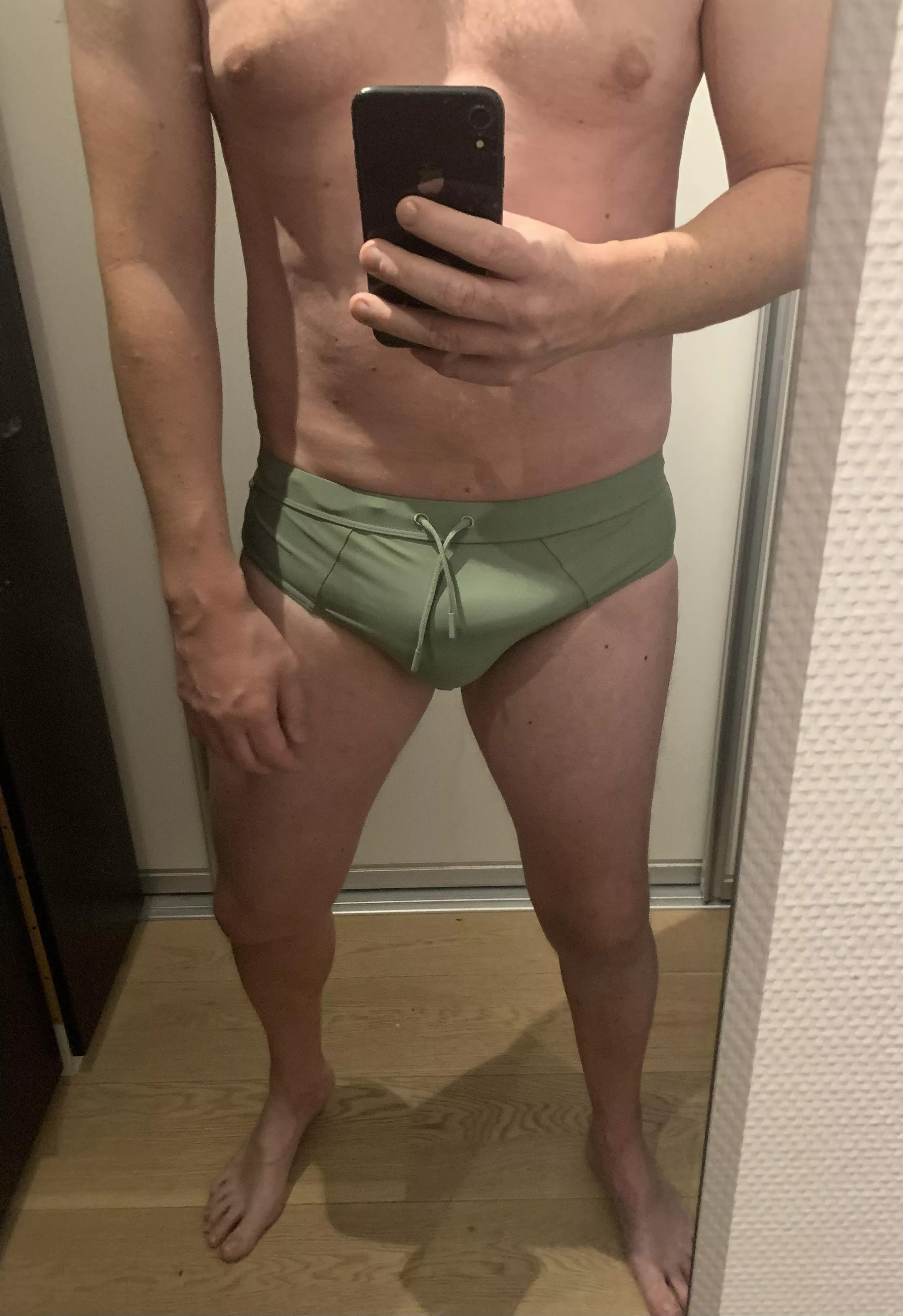 Prefer them a bit smaller but loved this Color ☺️