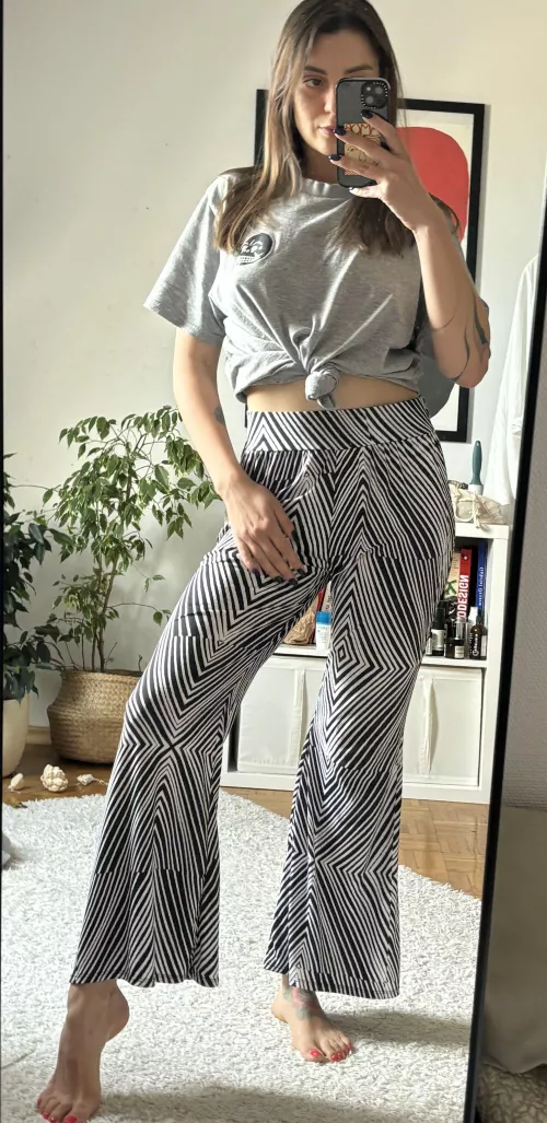 rate me I want you to strip and use me in front of this mirror