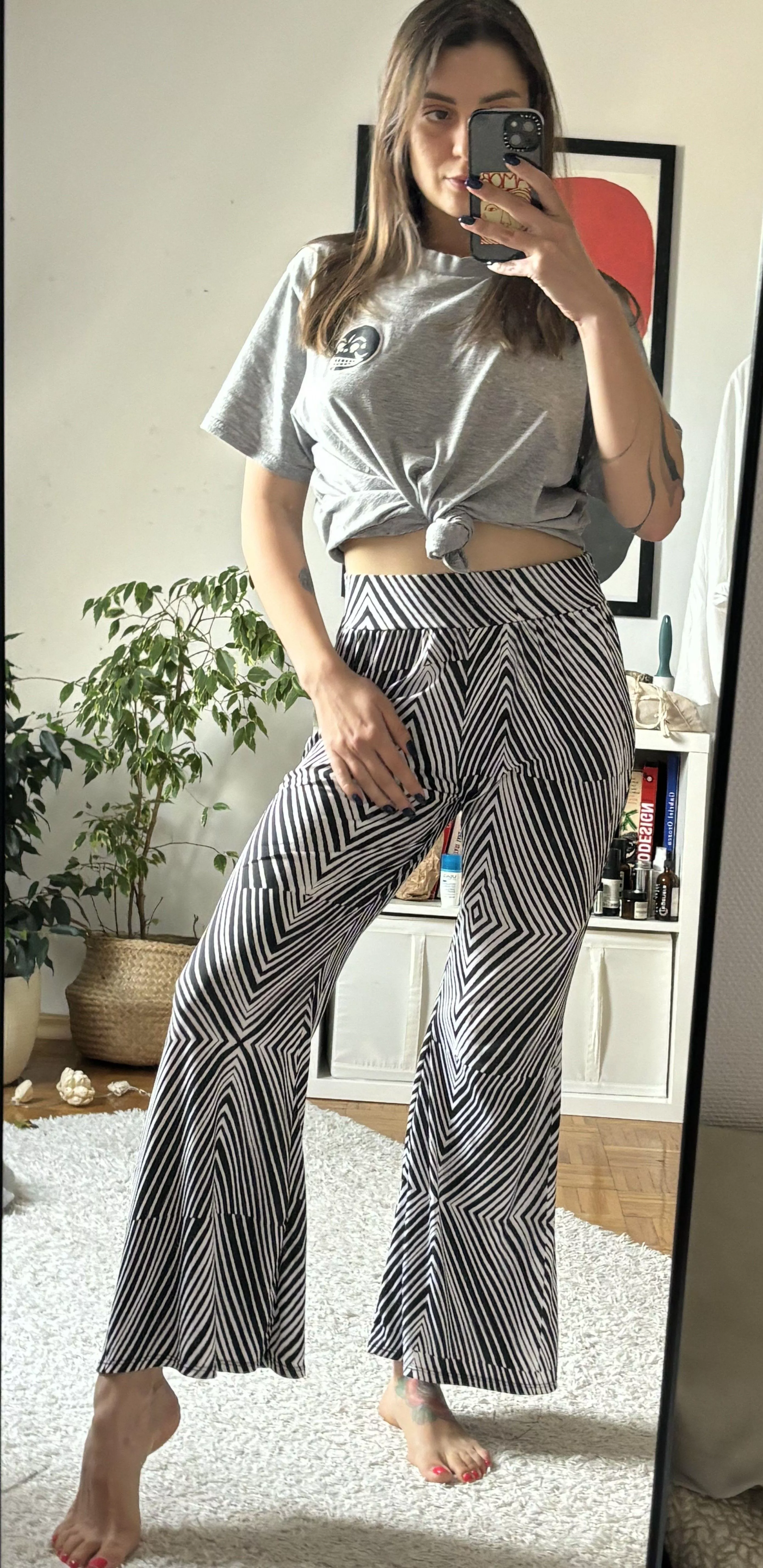 rate me I want you to strip and use me in front of this mirror