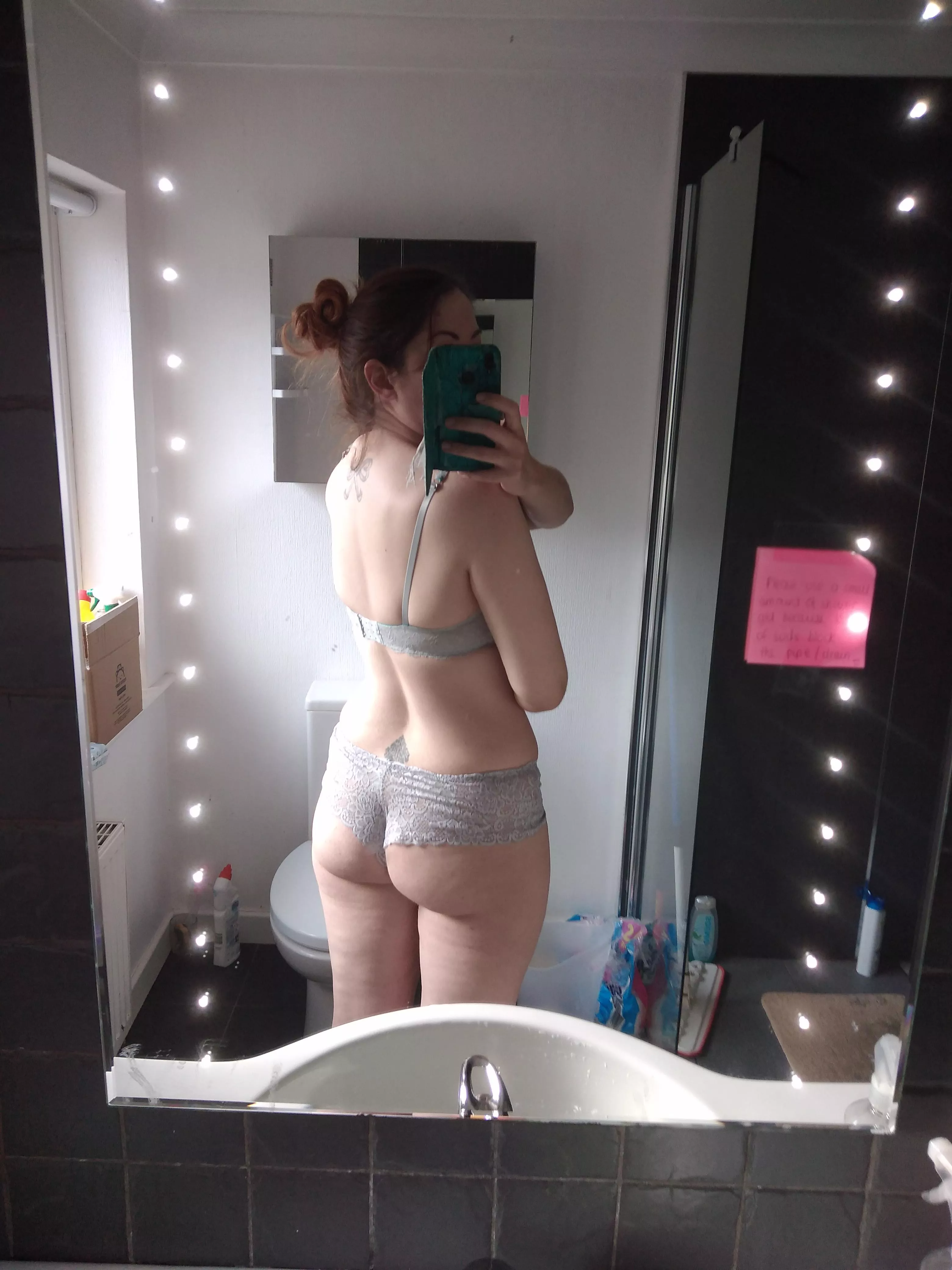 Rate my 35 year old ass 