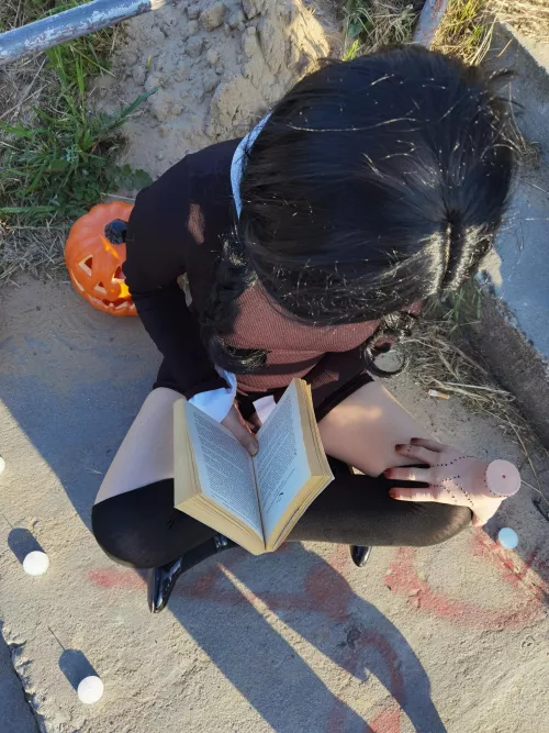 Read me like a Ouija board. 💀☠️