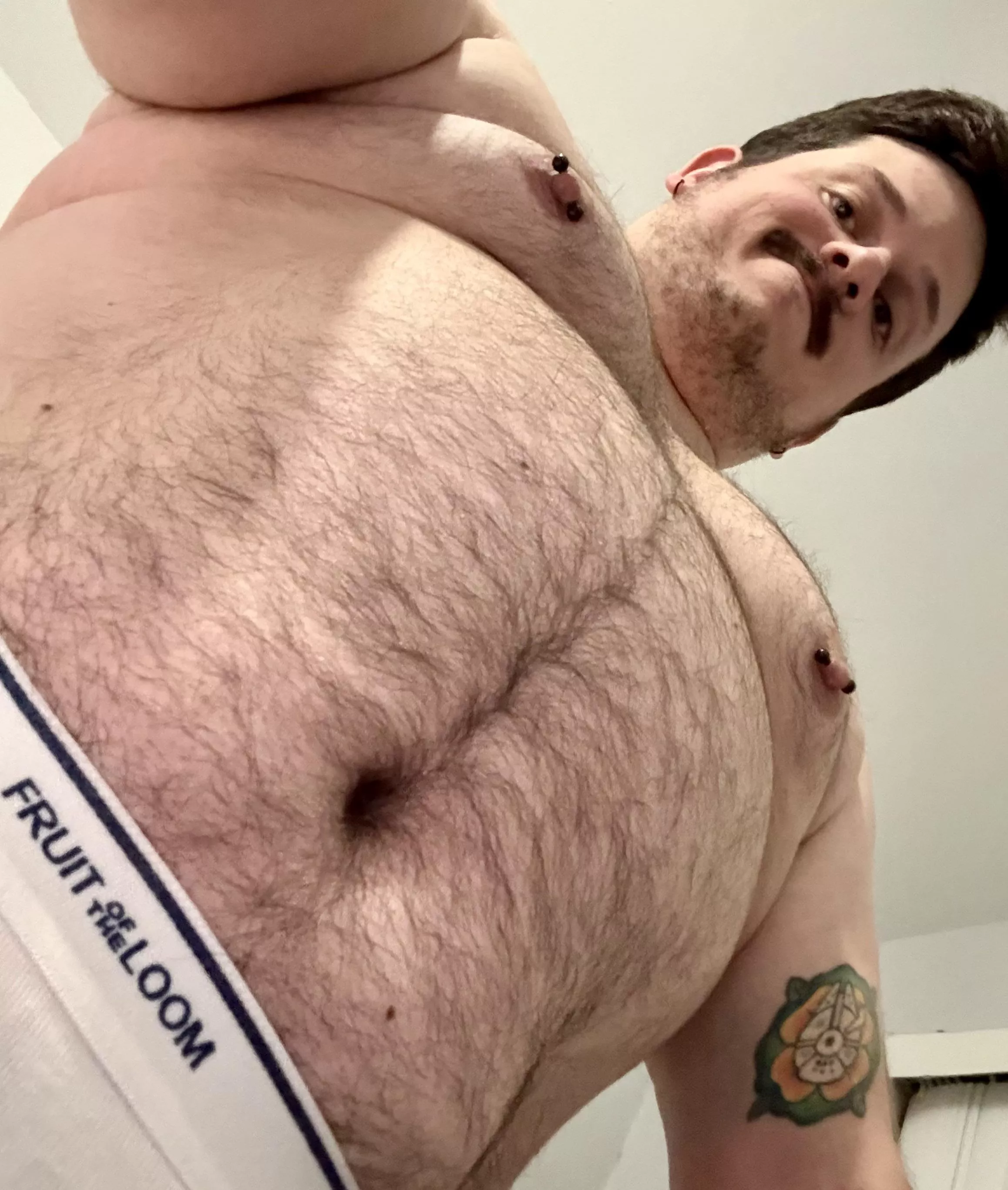 Really love my nipple piercings. Been wanting more recently. 