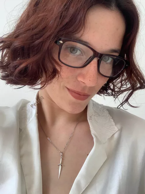 Red lips, red hair and a lot of freckles [IRTR]