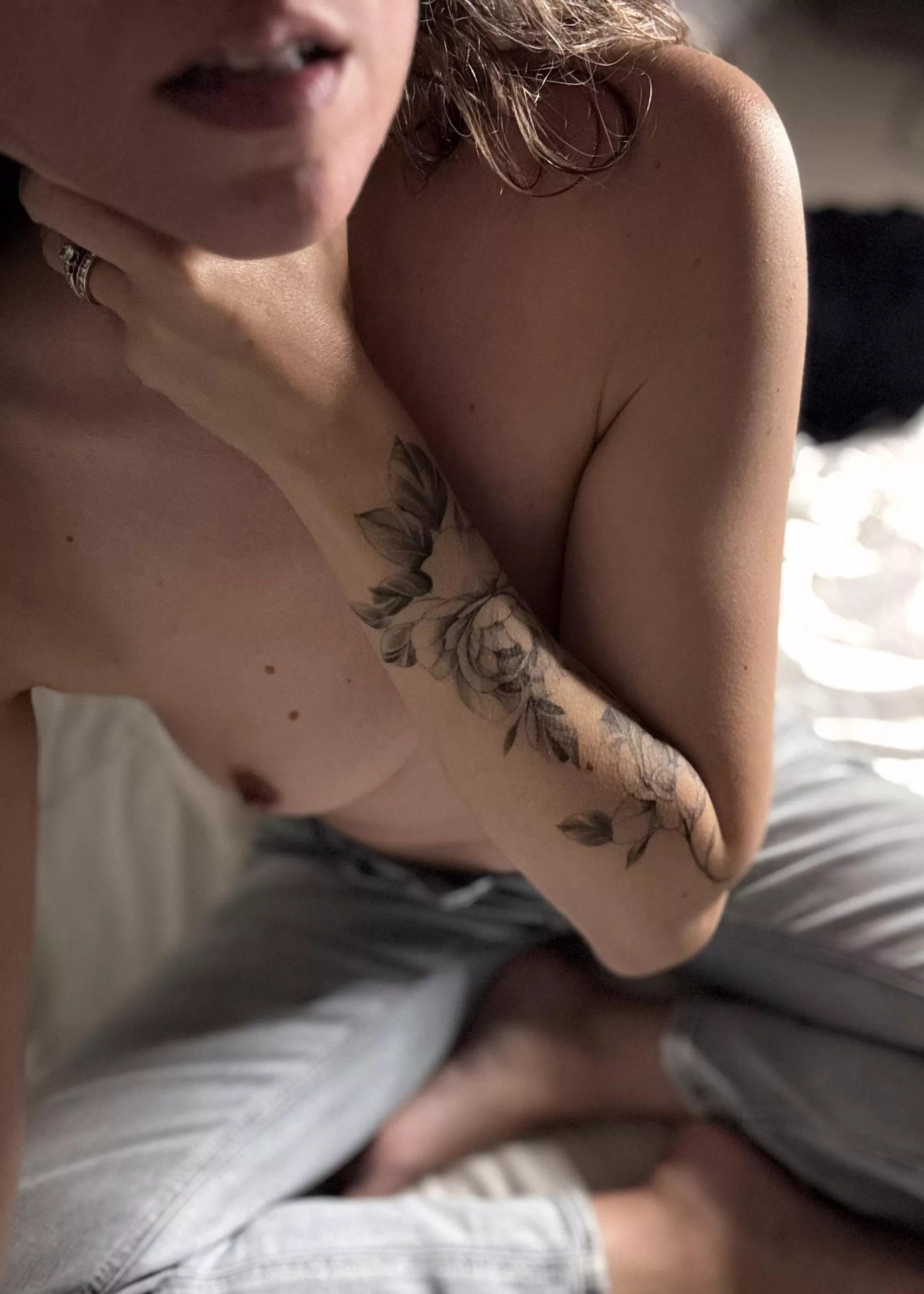 See my hand but imagine it’s your tattooed arm instead 