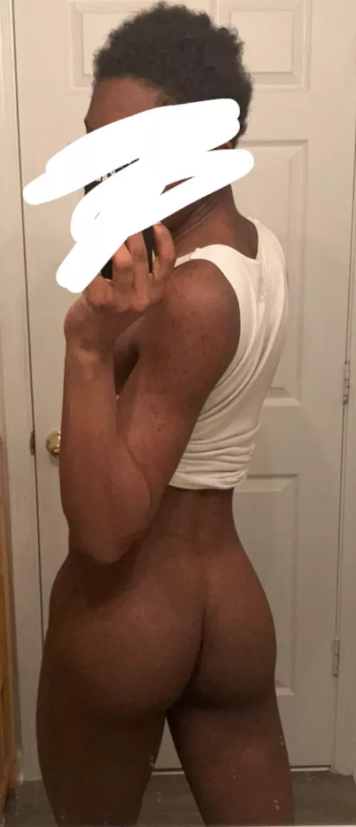 So horny for some dick rn