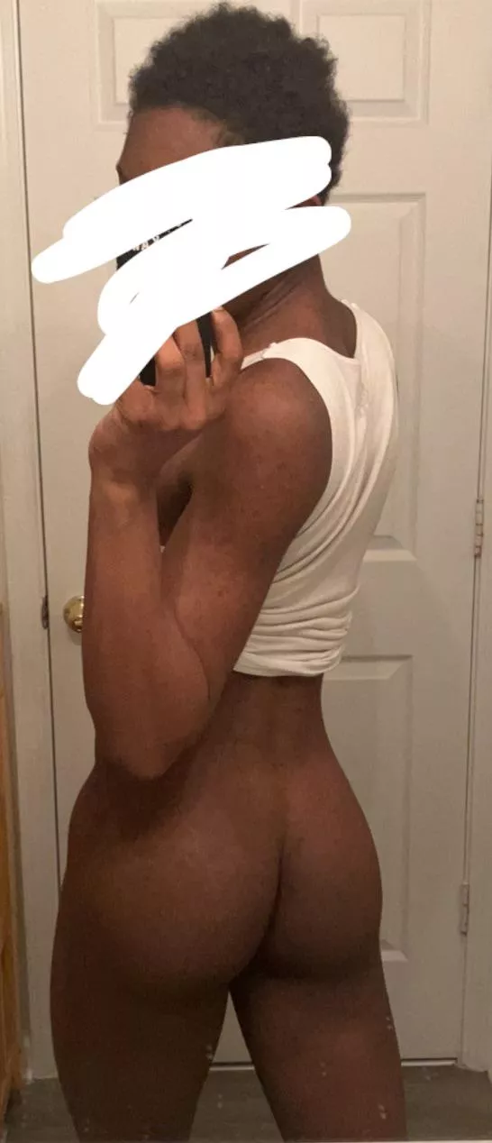 So horny for some dick rn