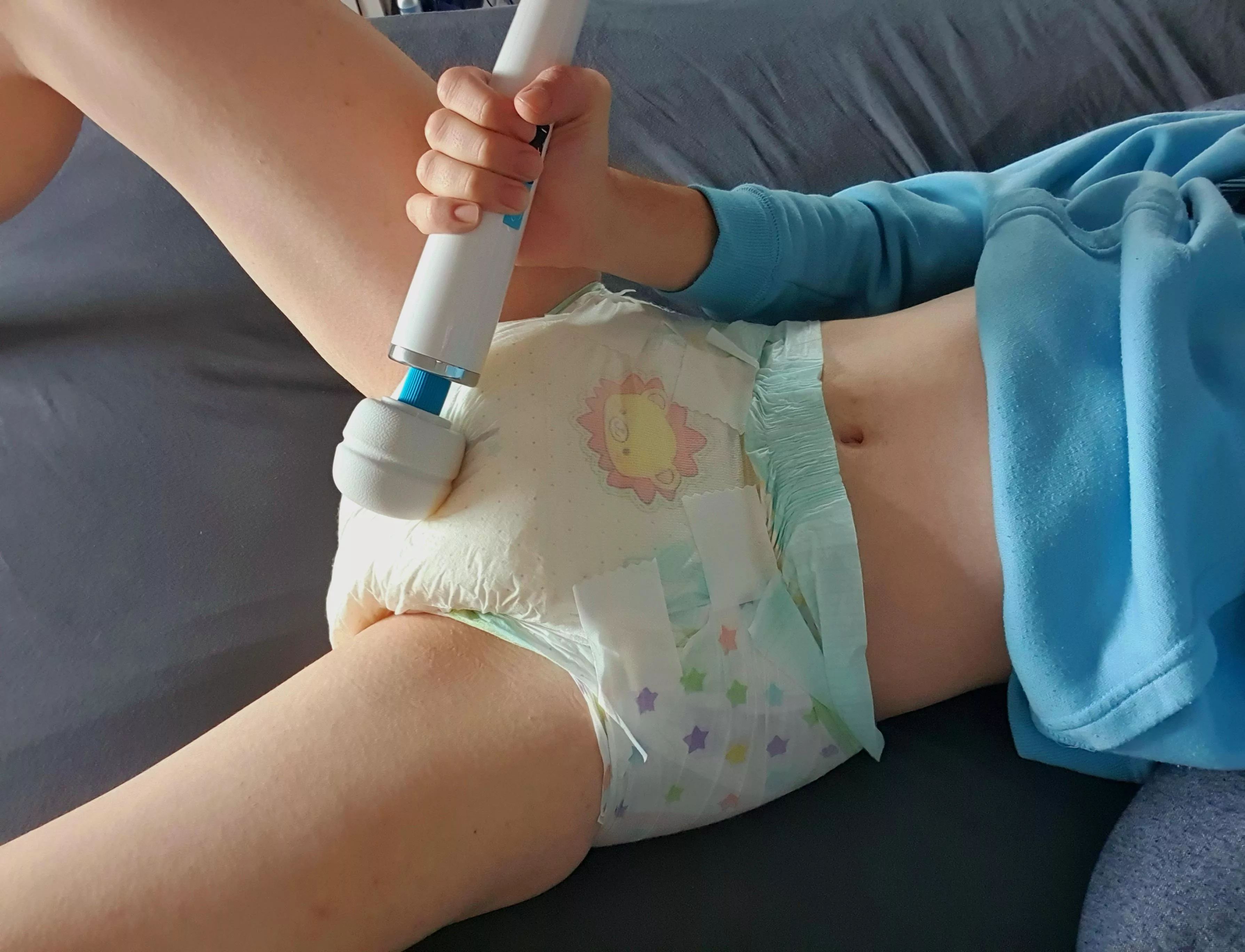 Soggy mornings mean I get to have buzzies :3