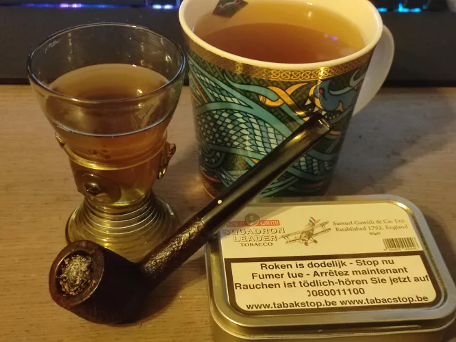 Some mead, tea and squadron leader in my trusty 58'. What a good evening!