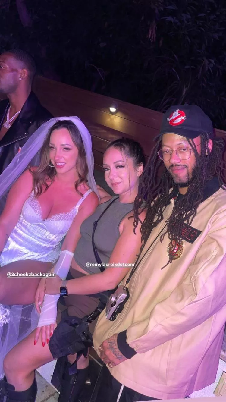 The Goddess together with another booty queen: Jada Stevens