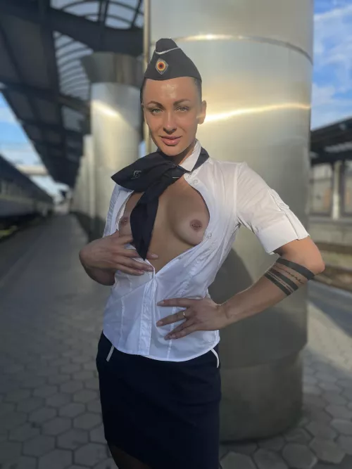 The hottest conductor you've ever seen...