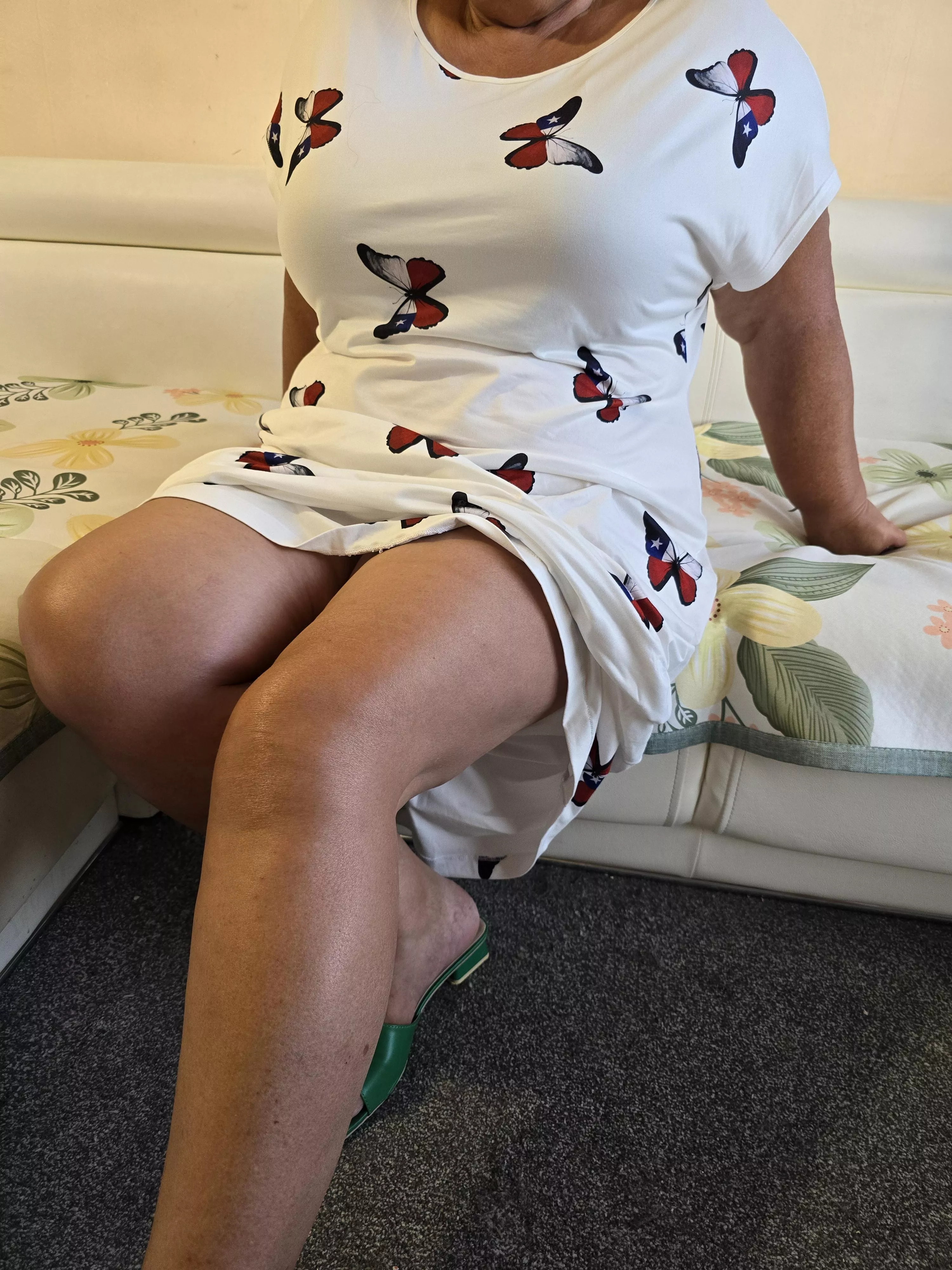 Thighs and sexy dress.