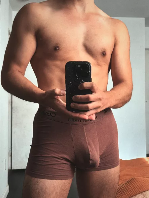 This color looks good in bed too