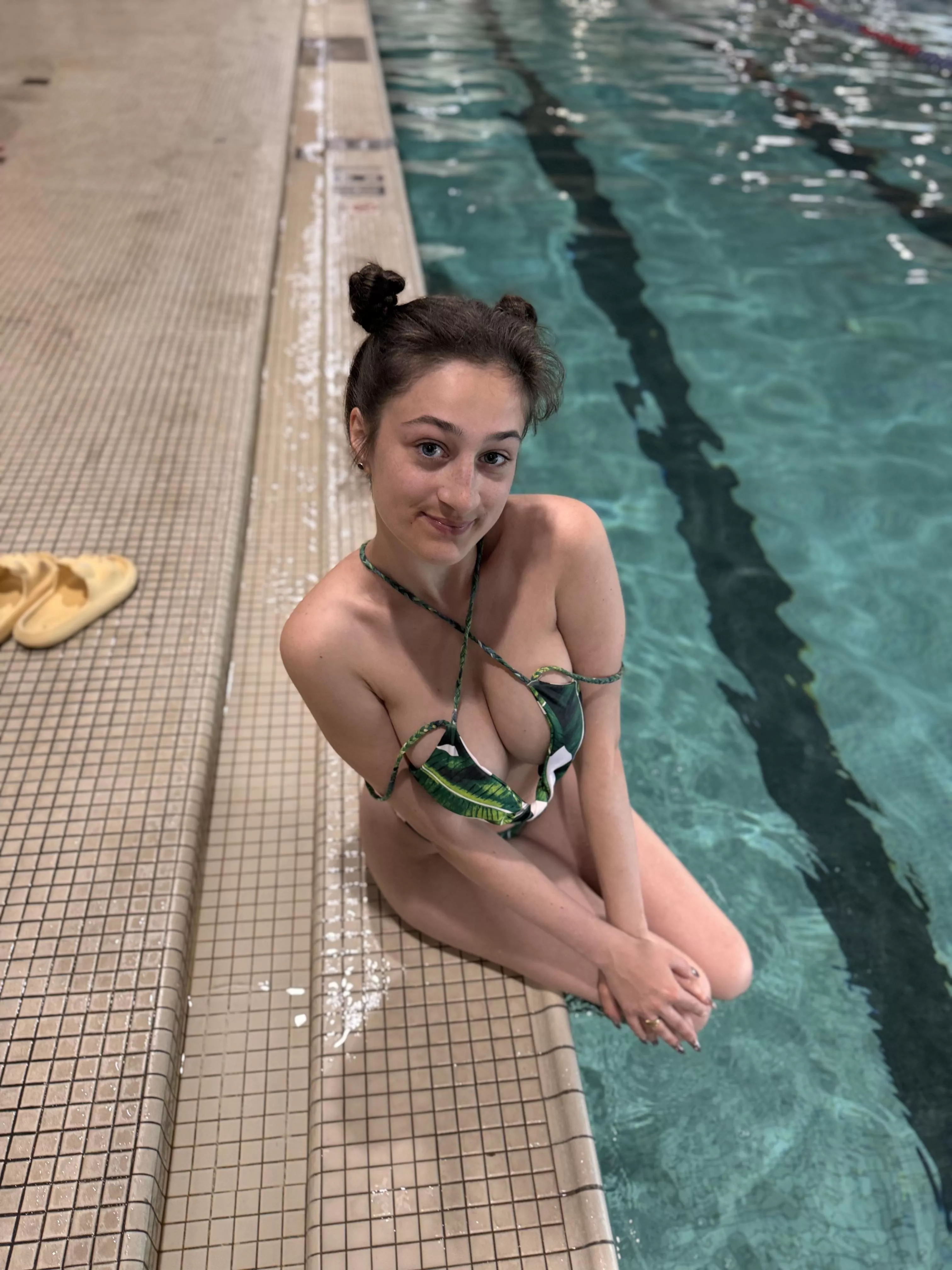 This swimsuit can't contain my boobs