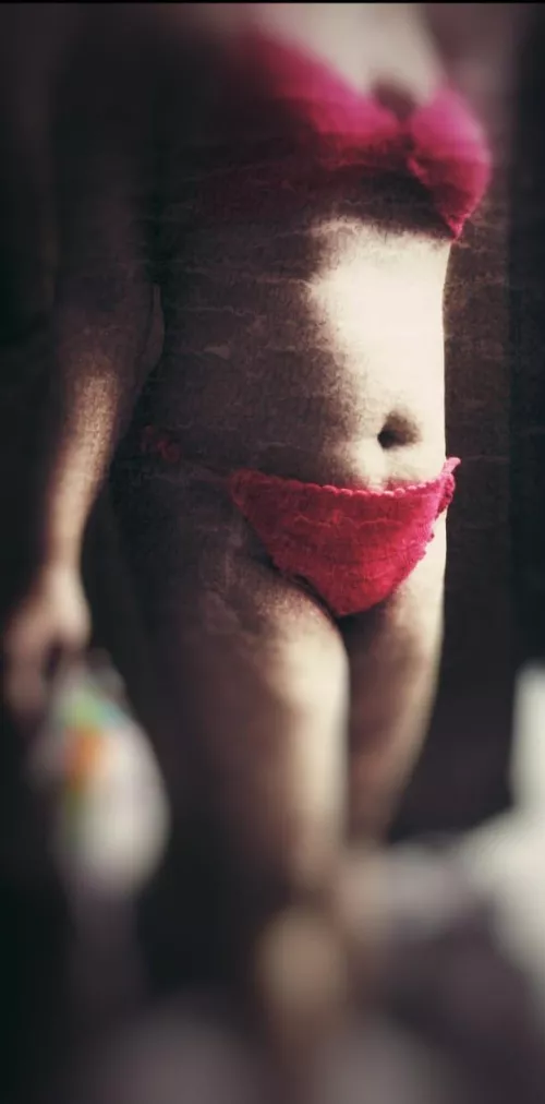 Throwback from last year. Love it when she's confident in her own body! 