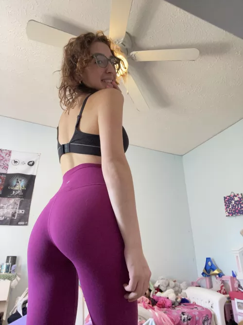 ti piacciono le ragazze piccole?