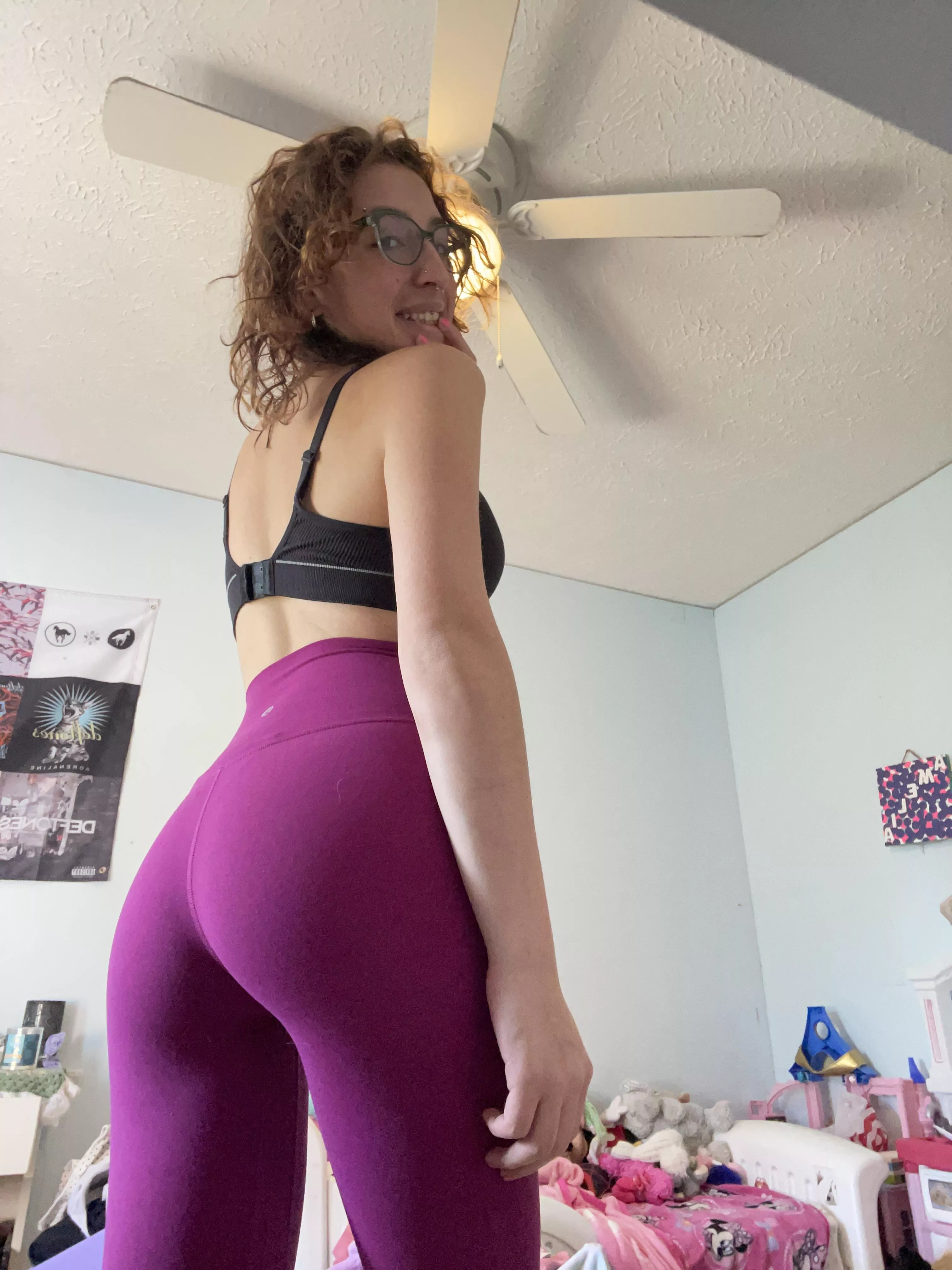 ti piacciono le ragazze piccole?