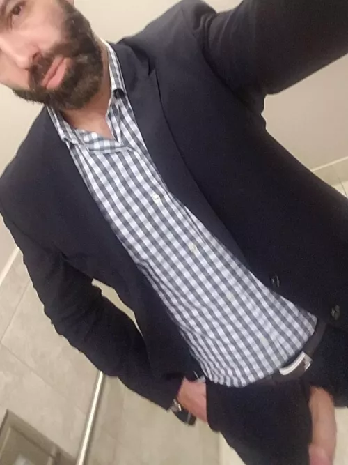 Wanna meet your boss in the bathroom stall on your lunch break? (40)