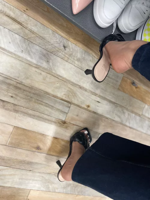 What would you do if you saw me clicking this? [findom]