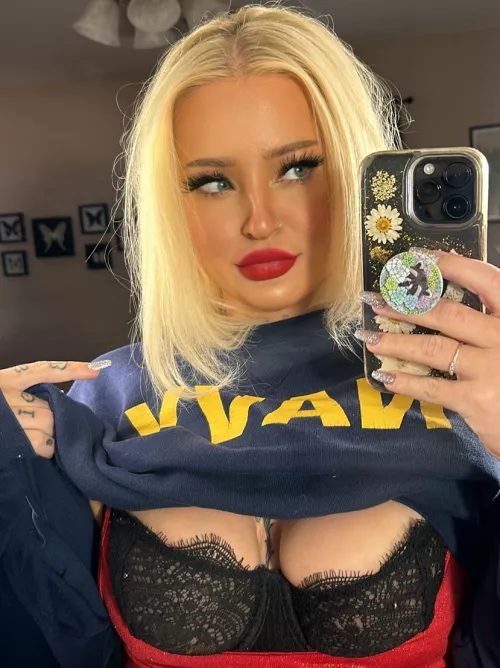 What would you do to this ex-navy girl?