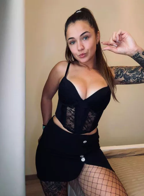 Where do you find condoms to fit that little guy? Do they sell them in normal stores?😂🤏🧐