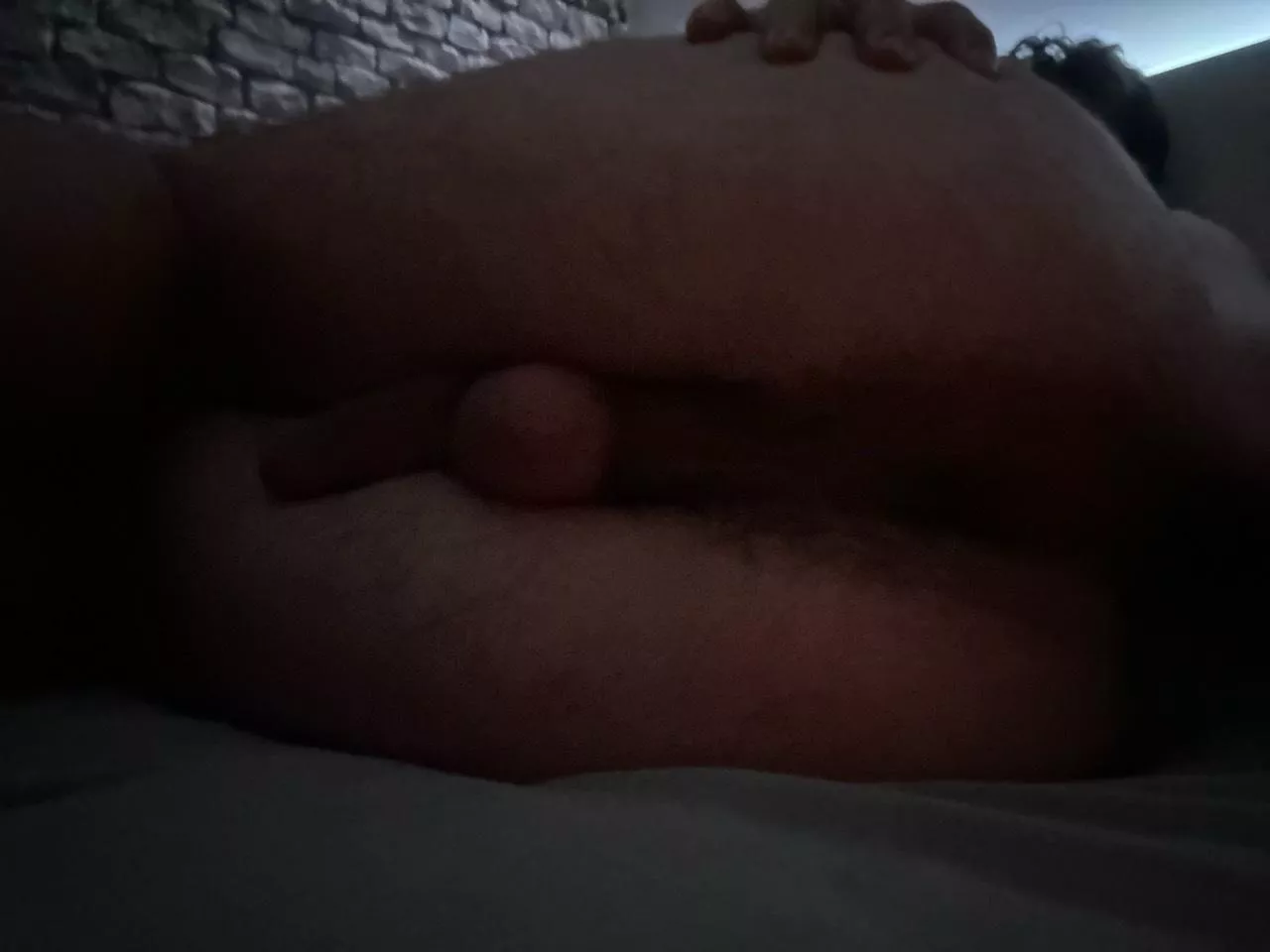 who wants to penetrate a little sissy slut🤭