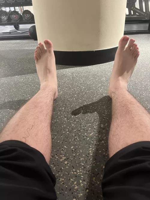 Who wants to suck my toes