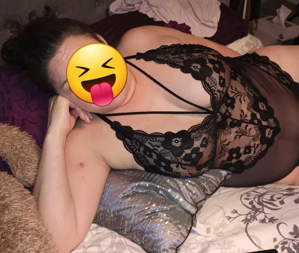 Who's taking me out Saturday night? Only catch is hubby gets to watch you fuck me after the date 😜