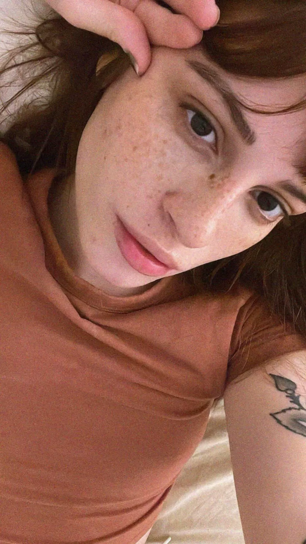 Why is it taking so long for the weekend?? We should chat in the meantime..