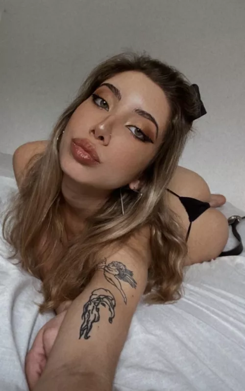 Would it excite you to be exposed and humiliated by my friends? 🤏🏼