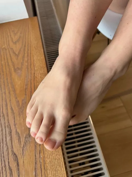 Would you start by licking or just kissing them oc