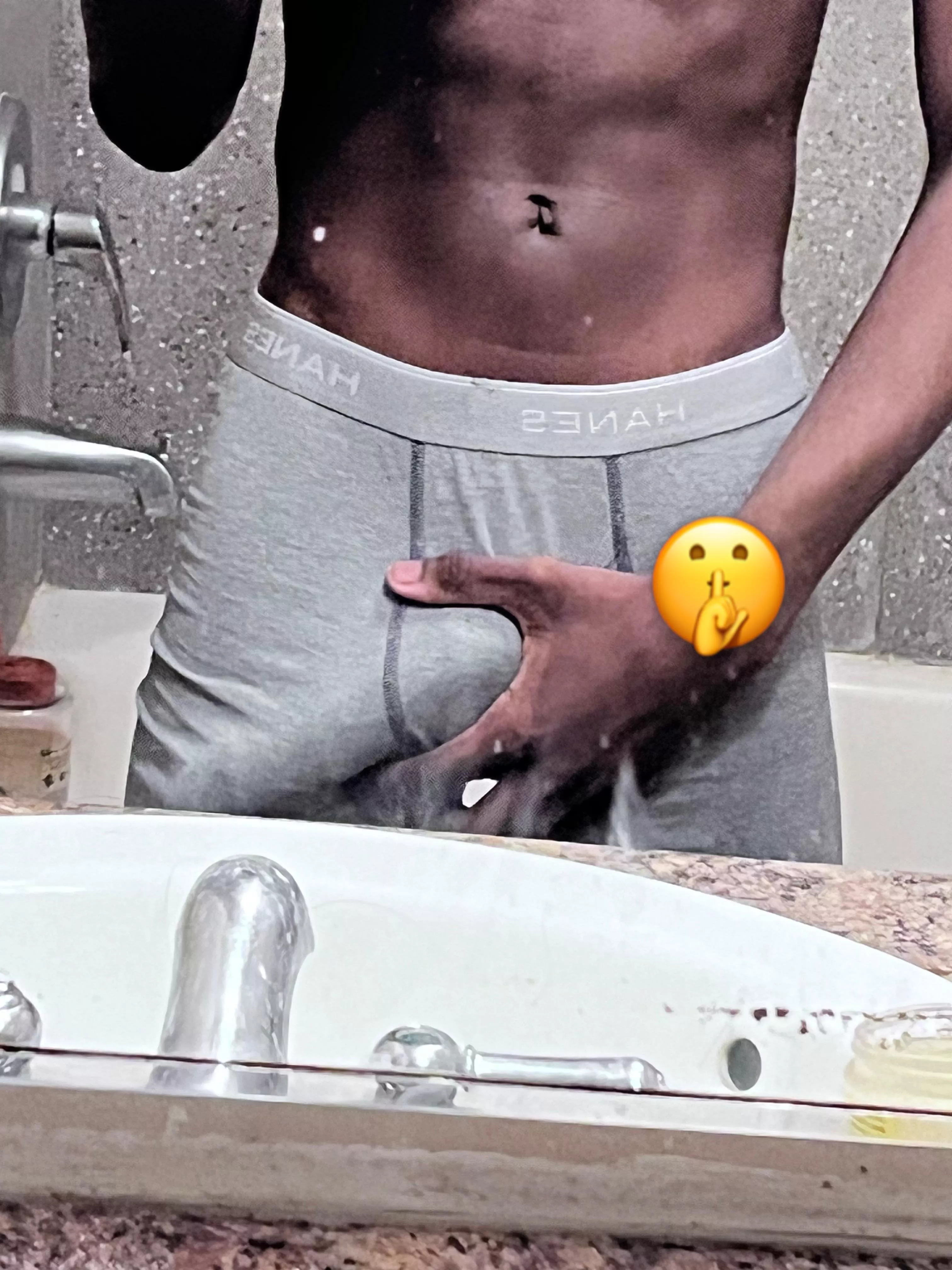 Young bbc 8 inches male looking for hookups private message me in alexandria