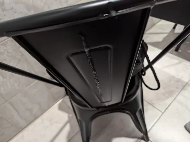 [18] Blew my load on a chair in the locker room at Planet Fitness 