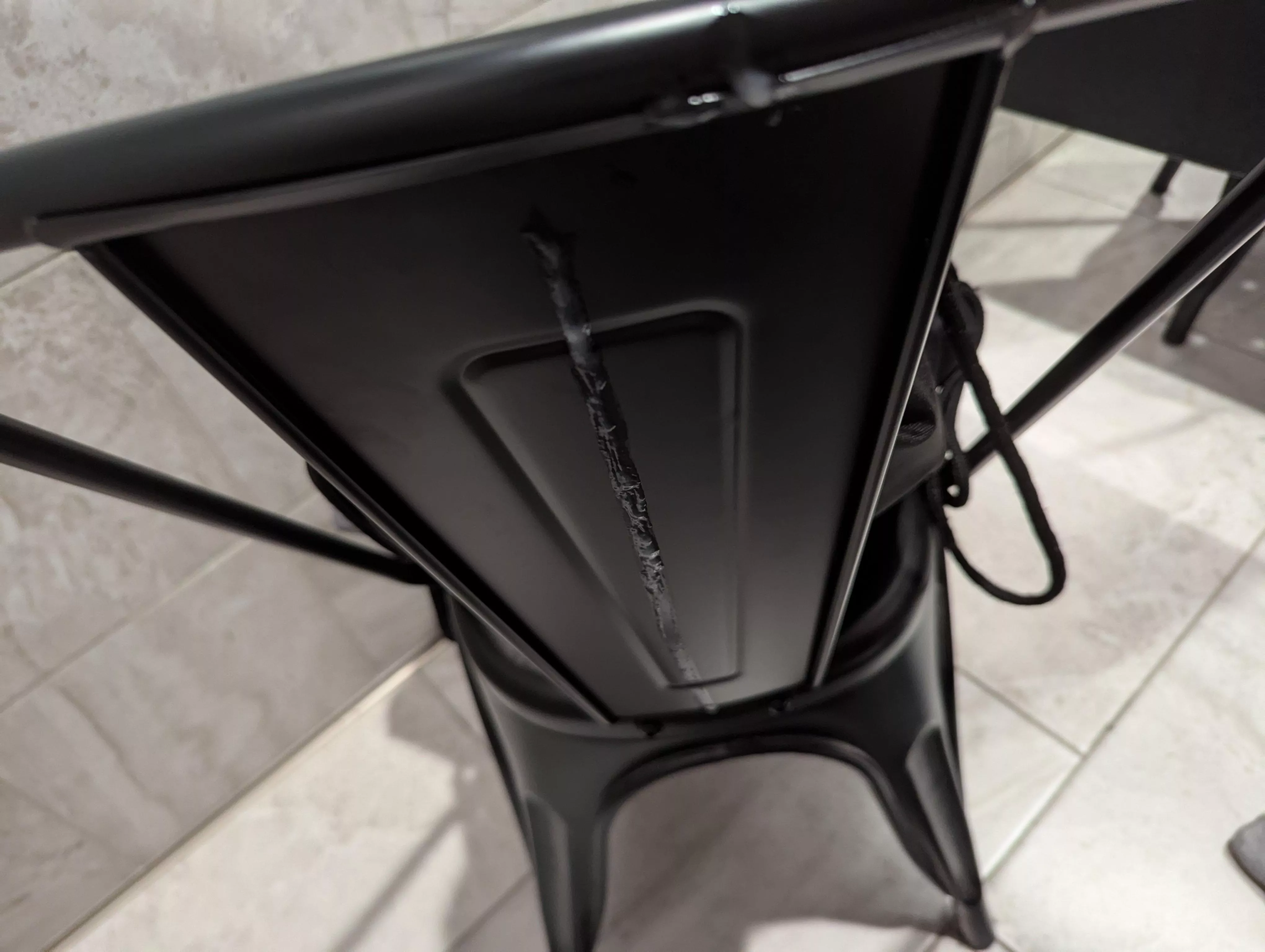 [18] Blew my load on a chair in the locker room at Planet Fitness 