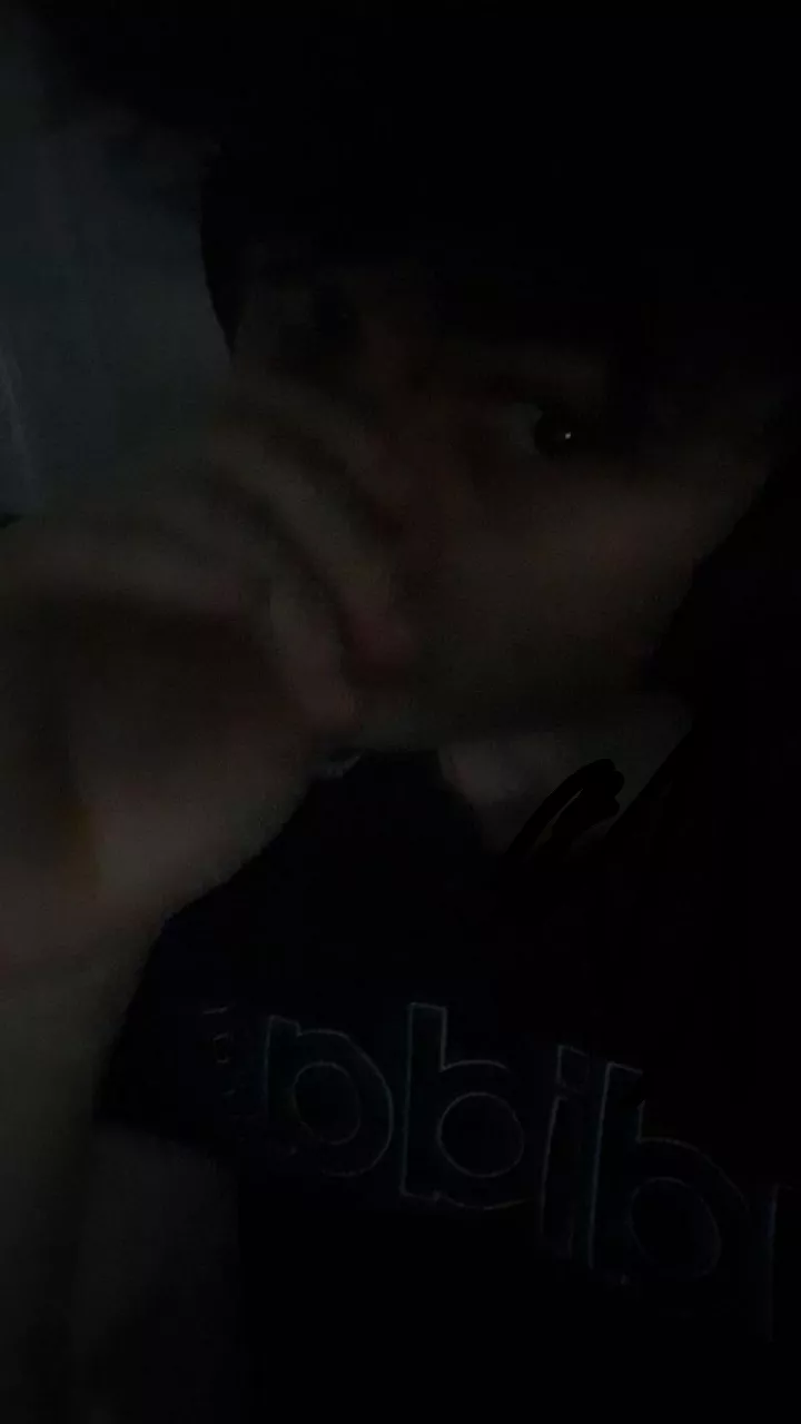 18m UK I wanna see my first monster cock -wyfs.1712