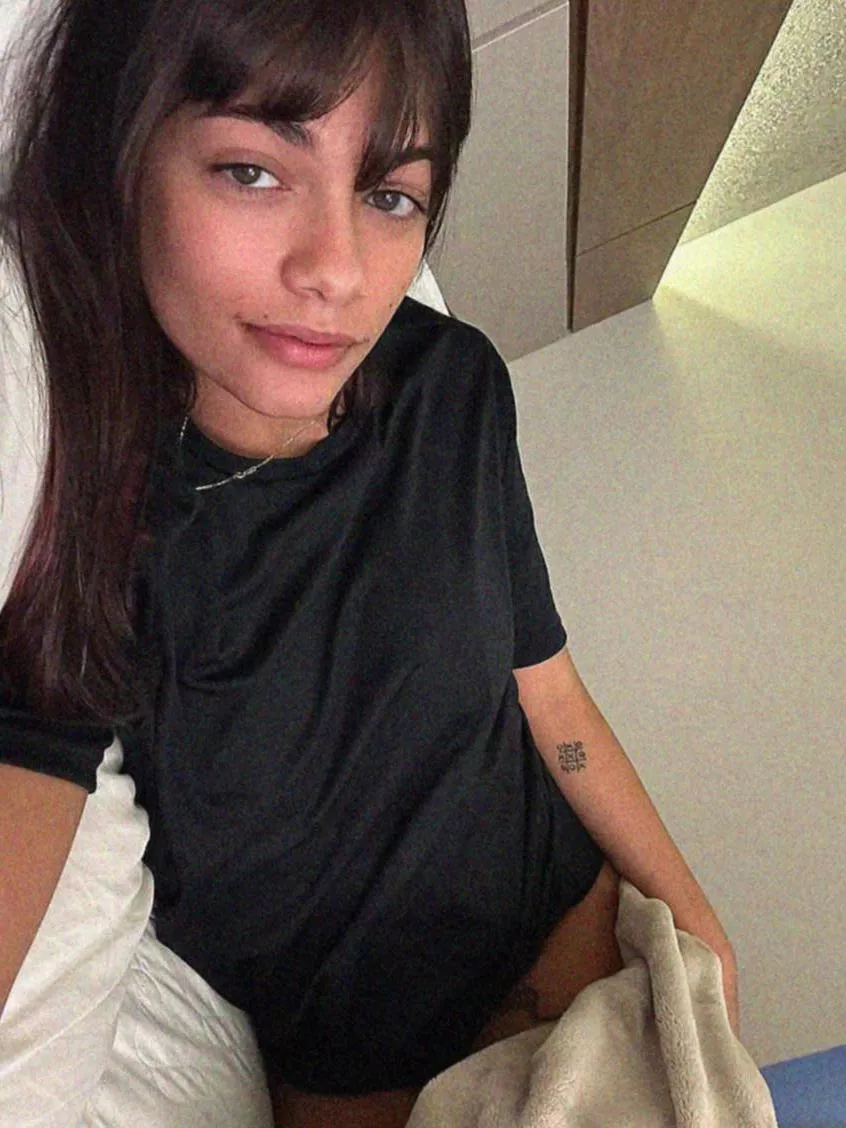 19F Just scrolling through my feed, anyone want to chat and keep me entertained?