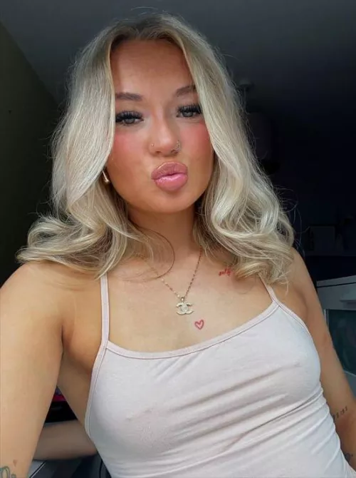 19F Looking for some fun this weekend