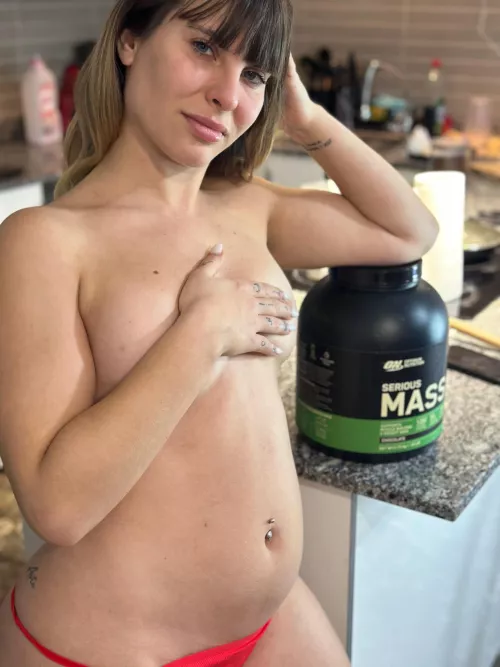 2 weeks eating buffet do you think it shows in my belly? Y or N?