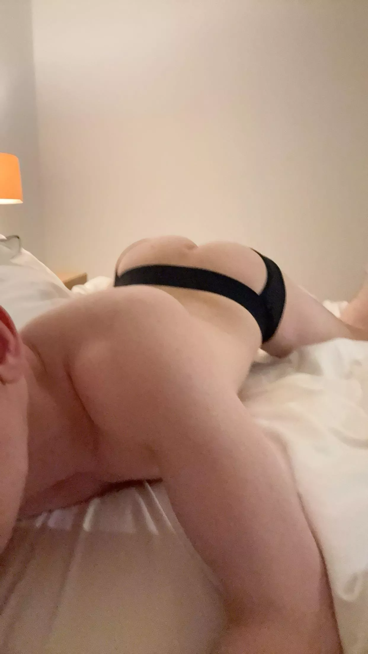20 [m4m] gay twink looking for a big facial next week. DM me if u host x