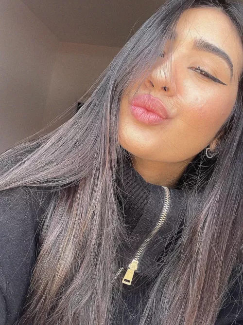  22F4M Im in houston, message me if you're tempted to kiss this pouty lips